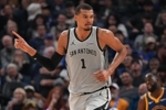 媒体人：文班亚马天赋顶级 他只要不受伤很快就会统治NBA