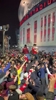 酋长球场外化身欢乐海洋！枪迷疯狂大合唱：今晚没人想回家！